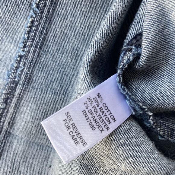Cato EST 1946 Jean Vest Sz S Denim Stretch Fringe Hem Button Front Blue Casual - Picture 5 of 9